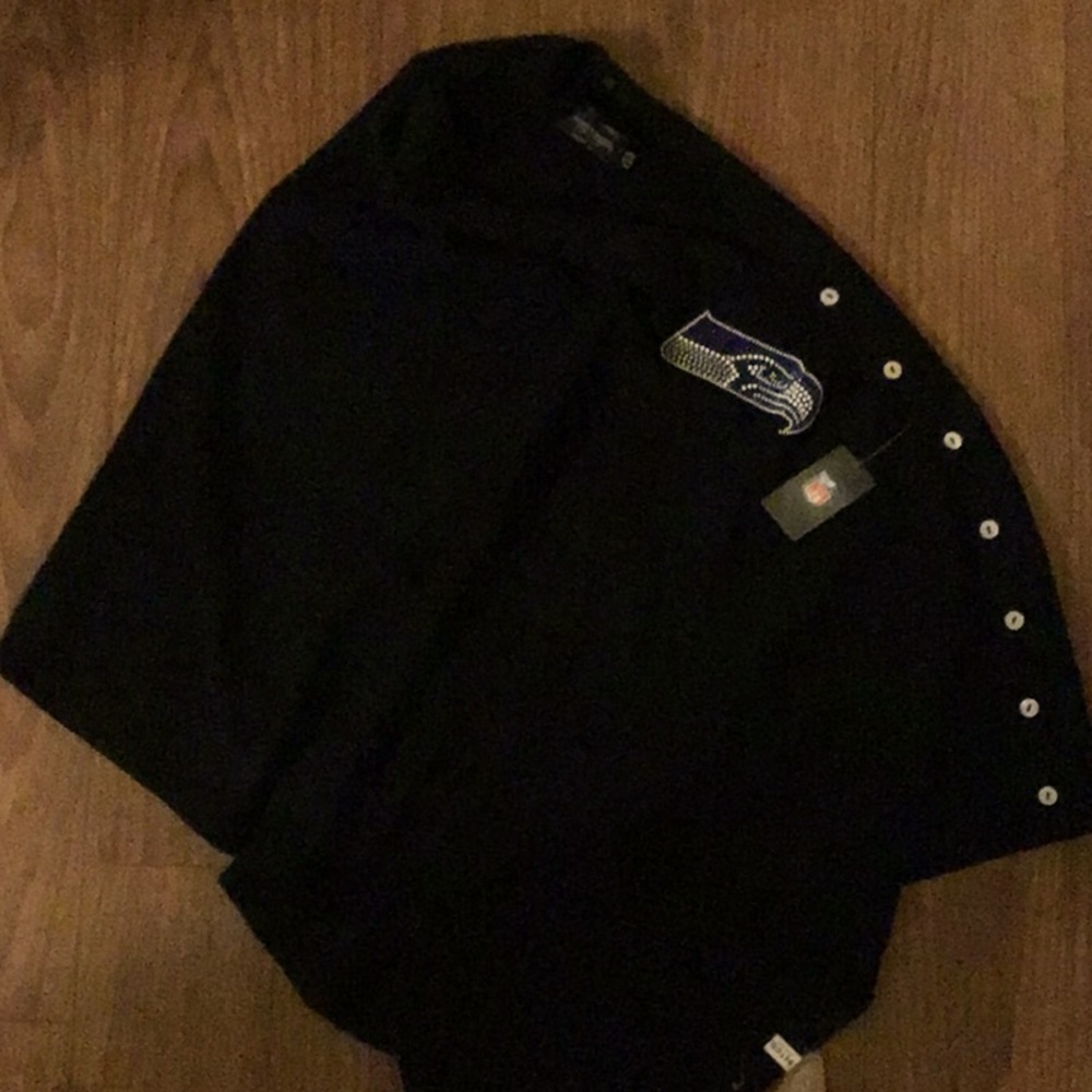 NEW Seahawks Button Shawl Sequence Poncho